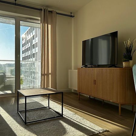 Komfortowy Apartament Z Balkonem I Parkingiem ヴロツワフ エクステリア 写真