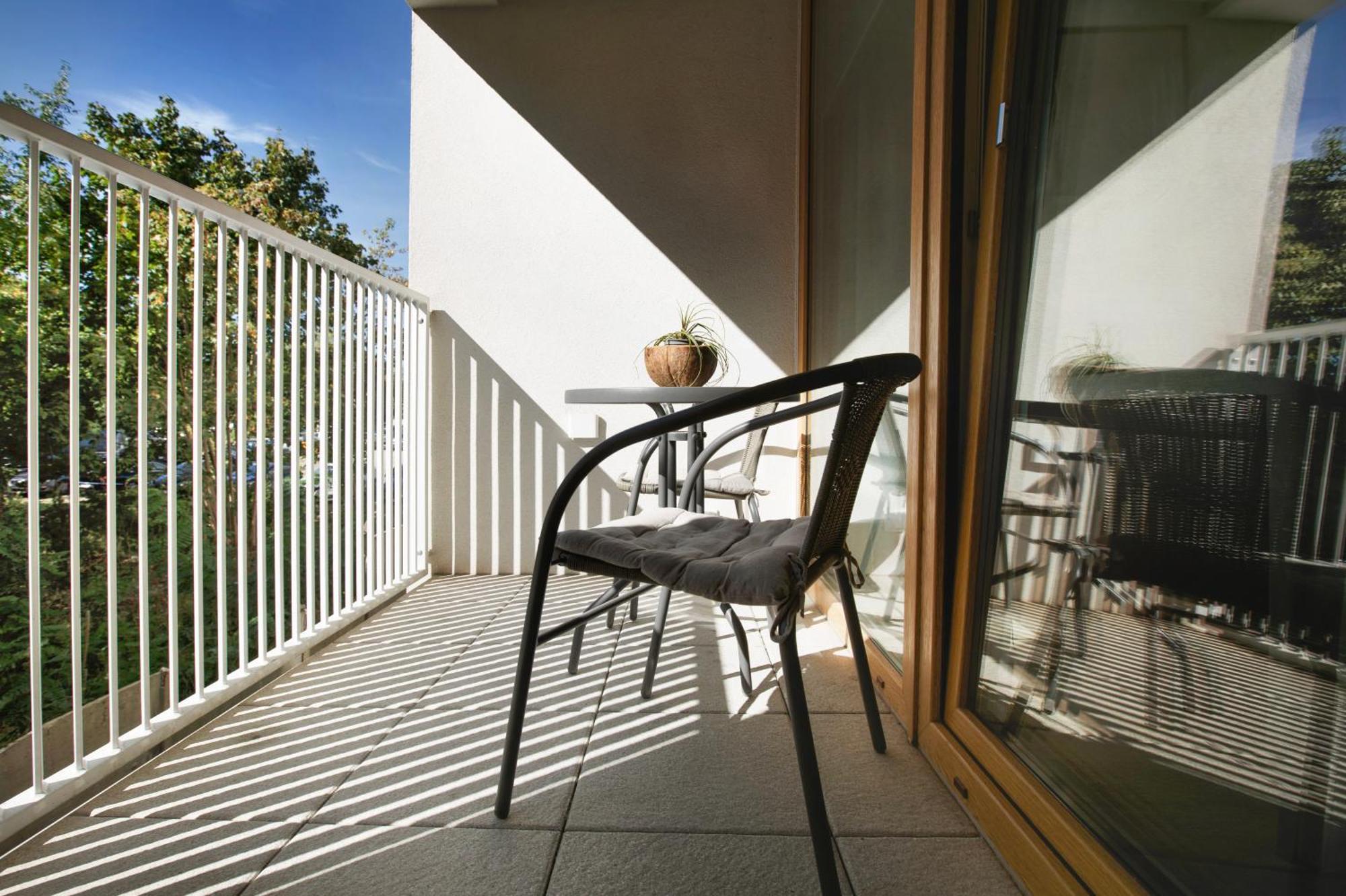 Komfortowy Apartament Z Balkonem I Parkingiem ヴロツワフ エクステリア 写真