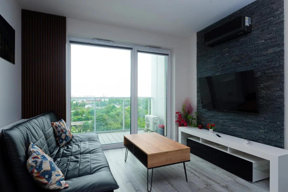 Komfortowy Apartament Z Balkonem I Parkingiem ヴロツワフ エクステリア 写真