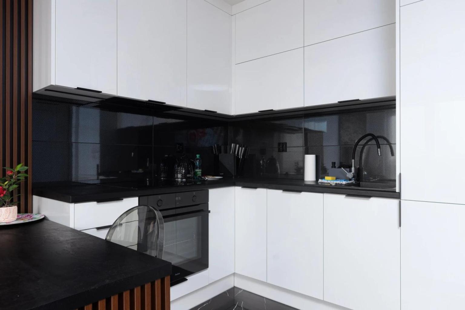 Komfortowy Apartament Z Balkonem I Parkingiem ヴロツワフ エクステリア 写真